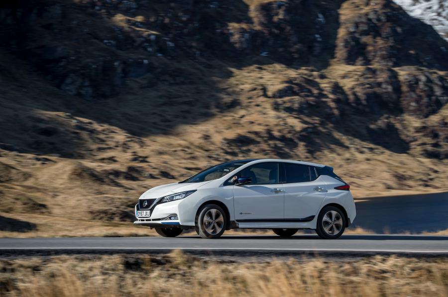  Nissan Leaf 2018 года  (UK) (фото 34 из 40)